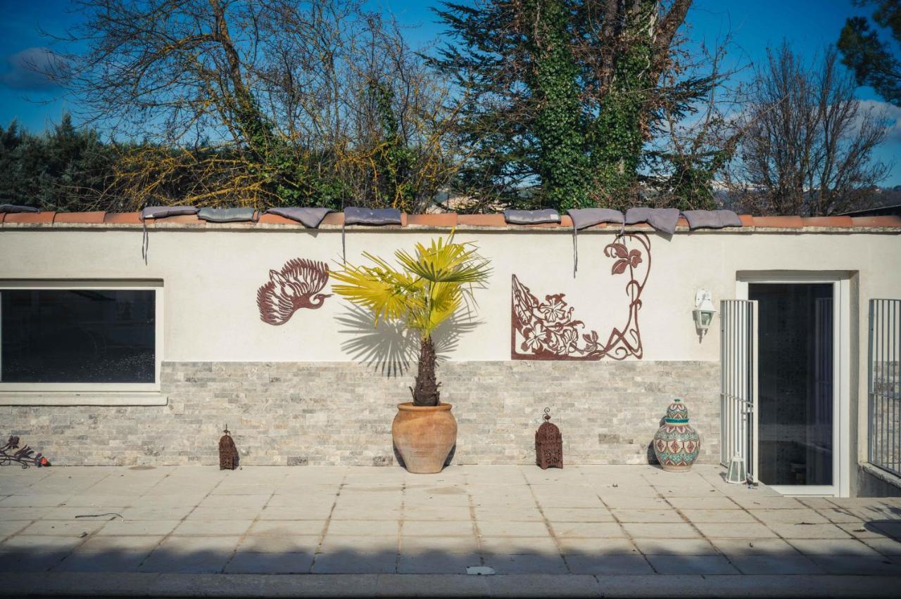 Bastide Du Bau Reddoun, Chambres D'Hotes, Maison D'Artiste En Provenceカリアン エクステリア 写真